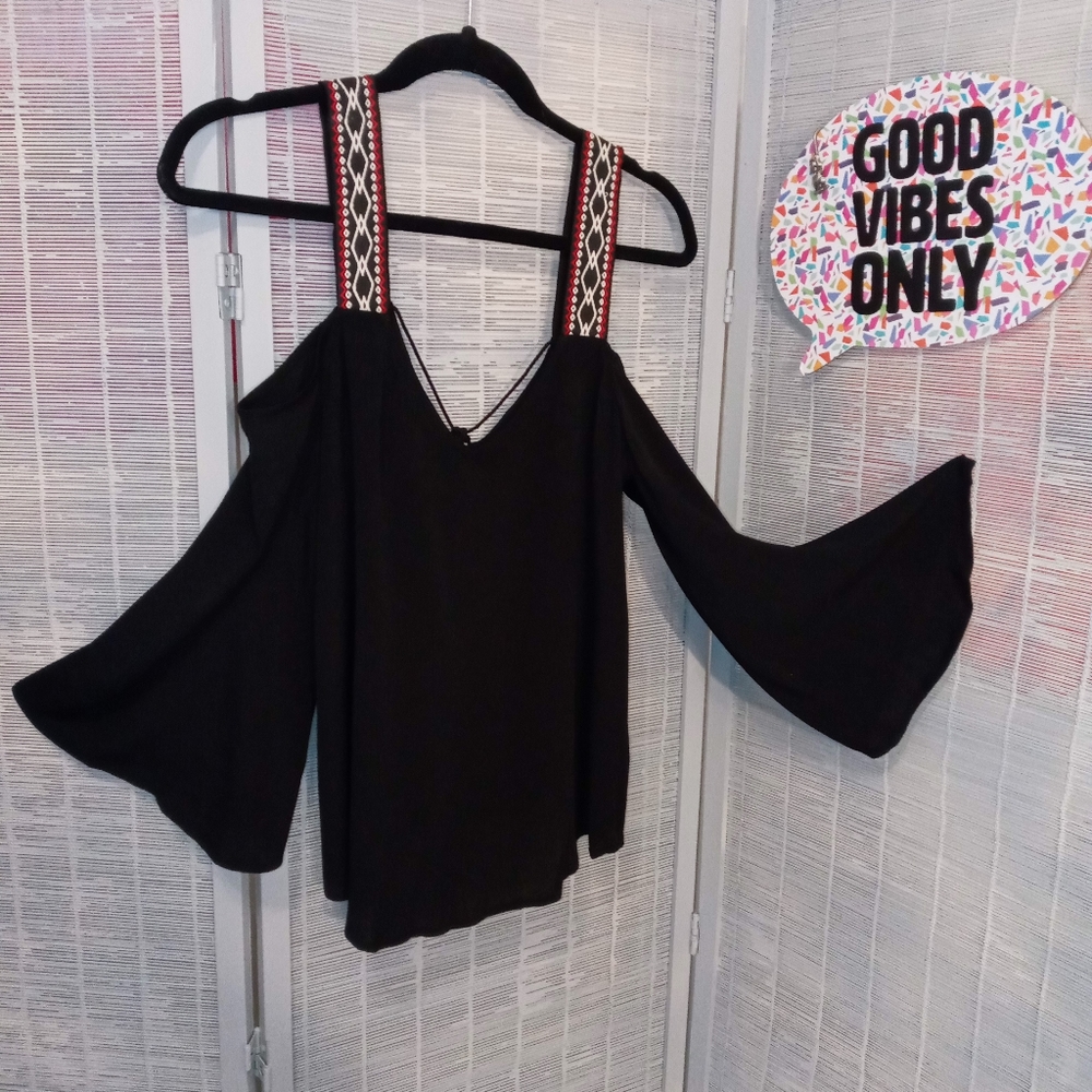 Rebecca Minkoff - striking cold-shoulder tank